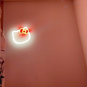 Hello kitty sign / hello kitty light ! Super cute